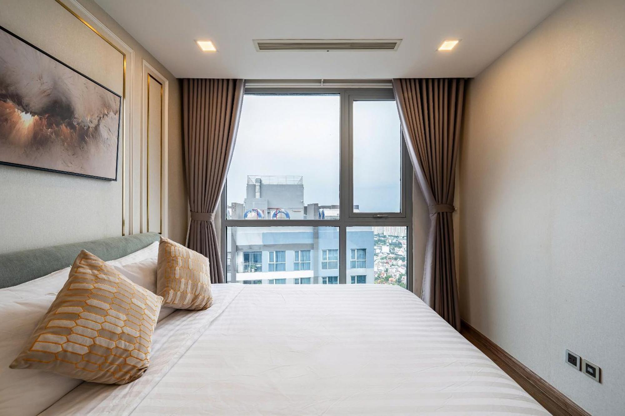 Luna Apartment- Vinhomes Park Ho Chi Minh City