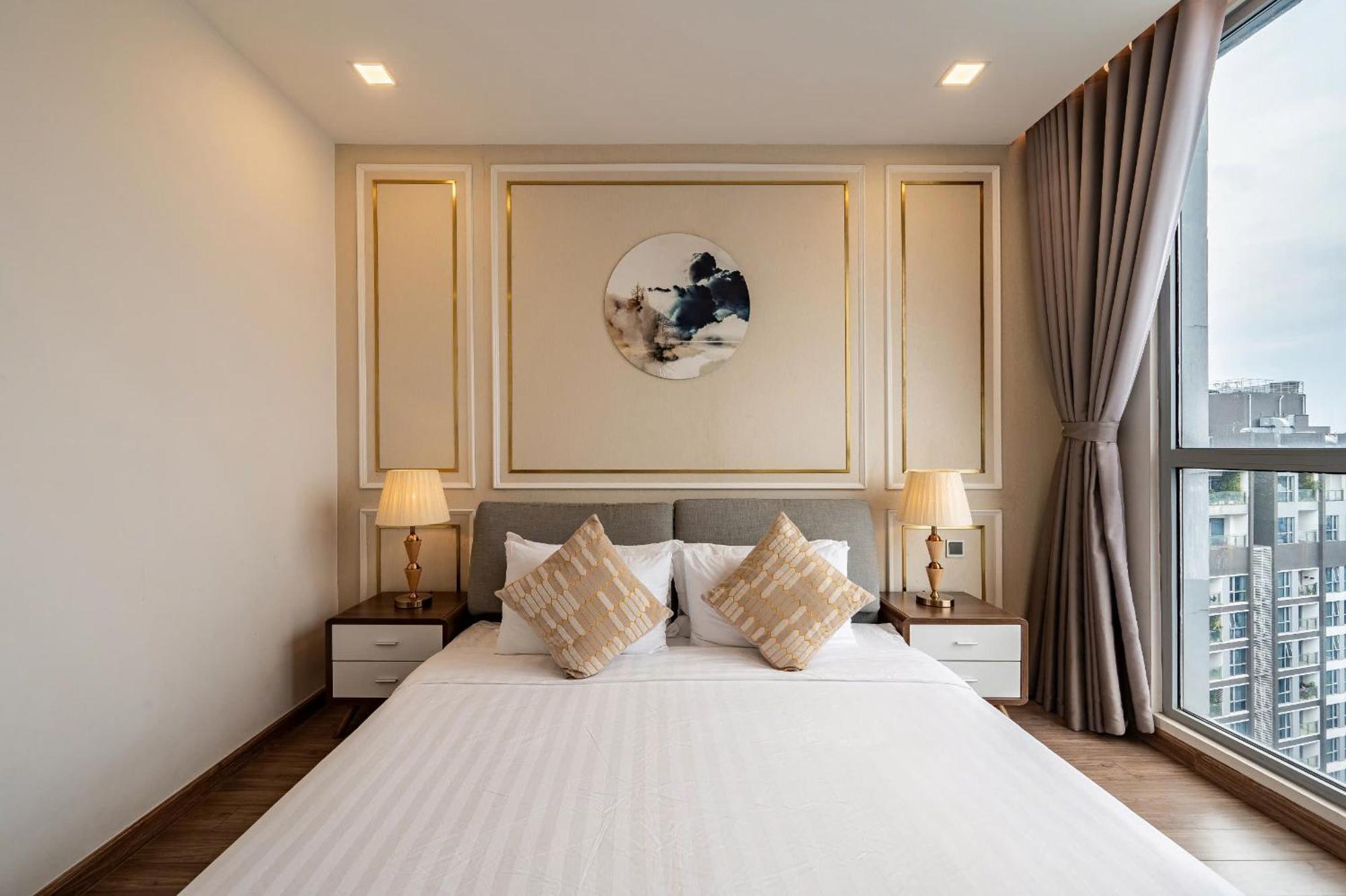Luna Apartment- Vinhomes Park Apartment