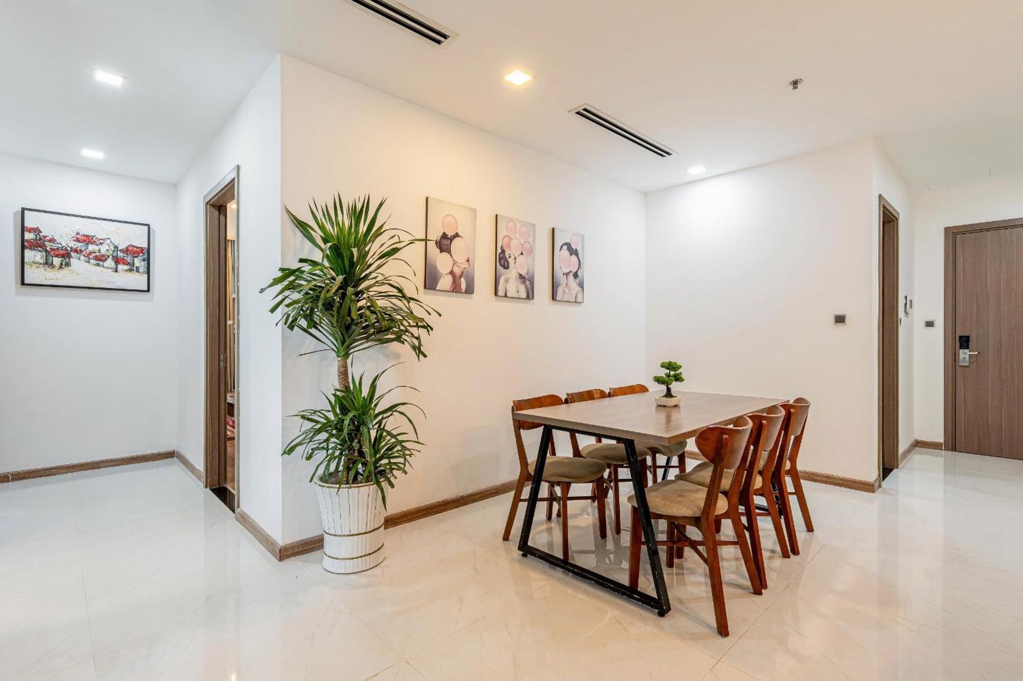 Apartment Luna Apartment- Vinhomes Park Ho Chi Minh City