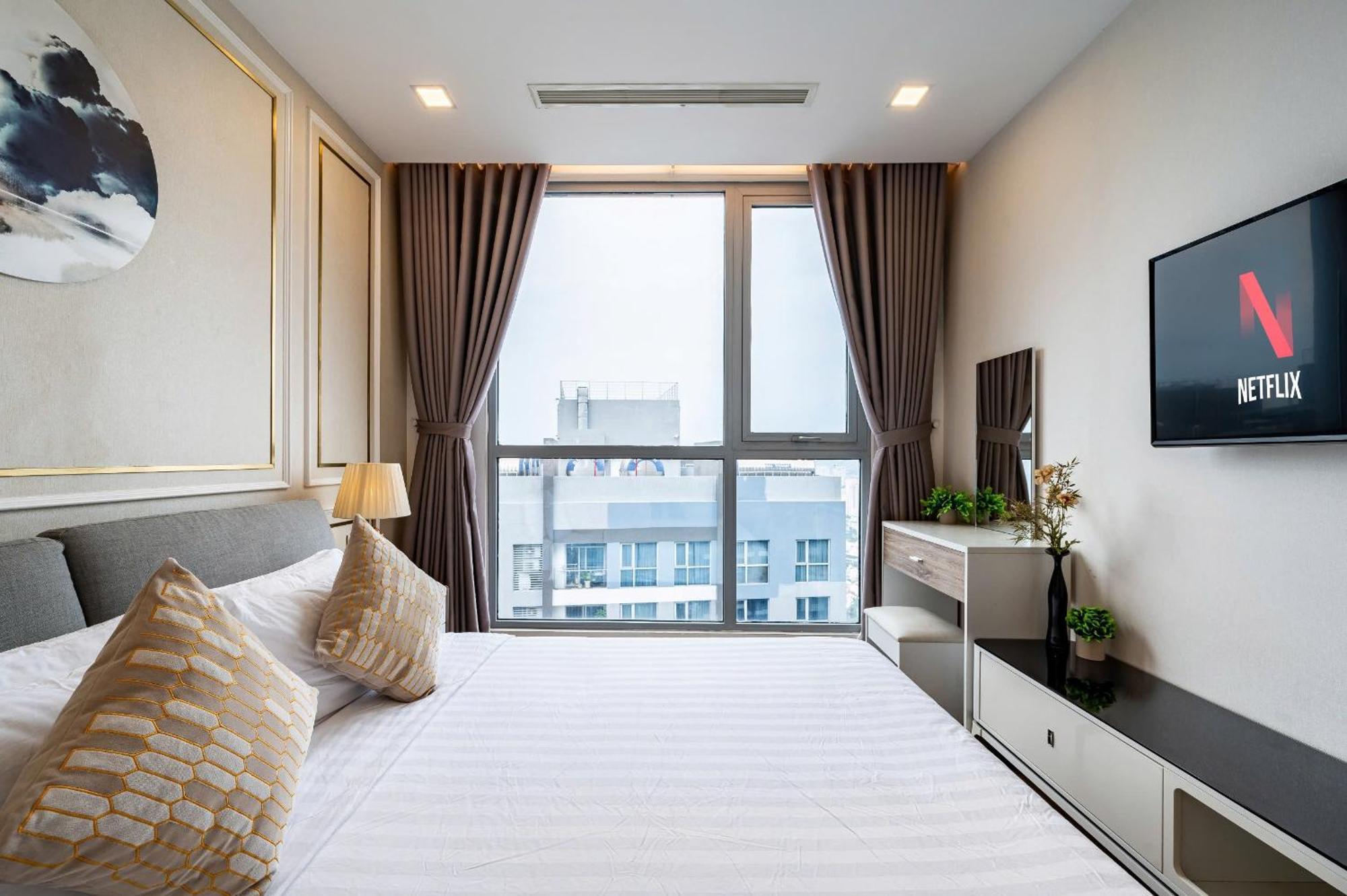 Apartment Luna Apartment- Vinhomes Park Ho Chi Minh City